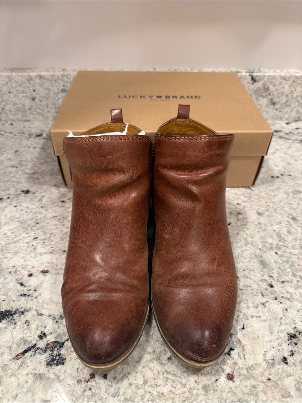 Lucky Brand Men's Brown Leather Chukka Boots